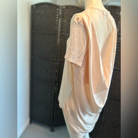 Halston Heritage  pastel peach multi media hi low drape back tunic size L - Picture 2 of 8